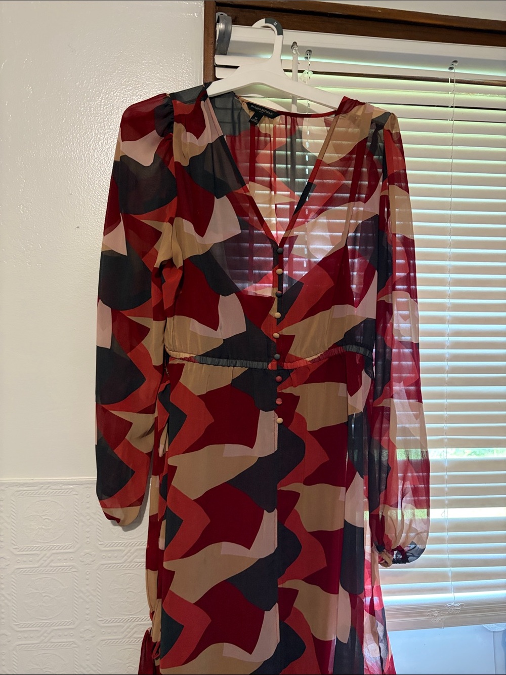 Banana Republic Red Multi-Color Abstract V-Neck Long Sleeve Dress
